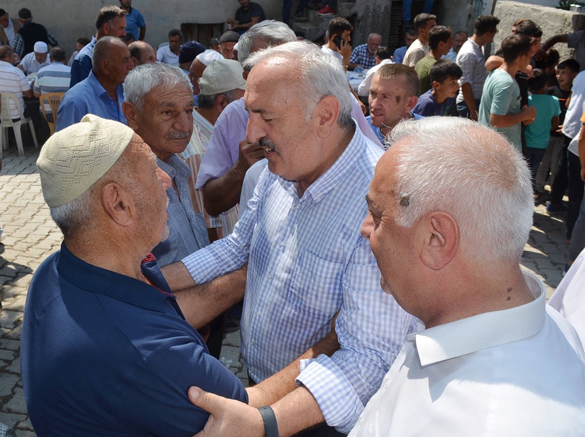 İYİ Parti Samsun Milletvekili Bedri Yaşar Adatepe’deki Kardeşlerin Mevlidine Katıldı