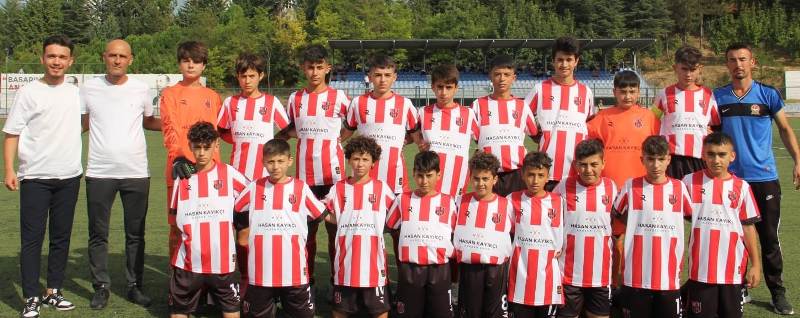 Vezirköprü Belediyespor U-14 Ligi’ne farkla girdi: 11-0