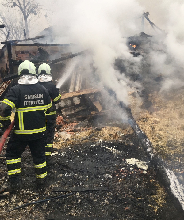 Bahçelievler mahallesindeki yangın Ağır Hasara Neden Oldu