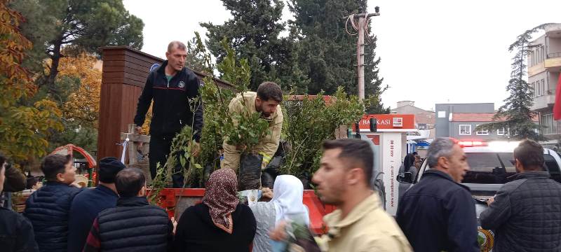 Orman İşletmesi 5 bin fidanı dağıttı