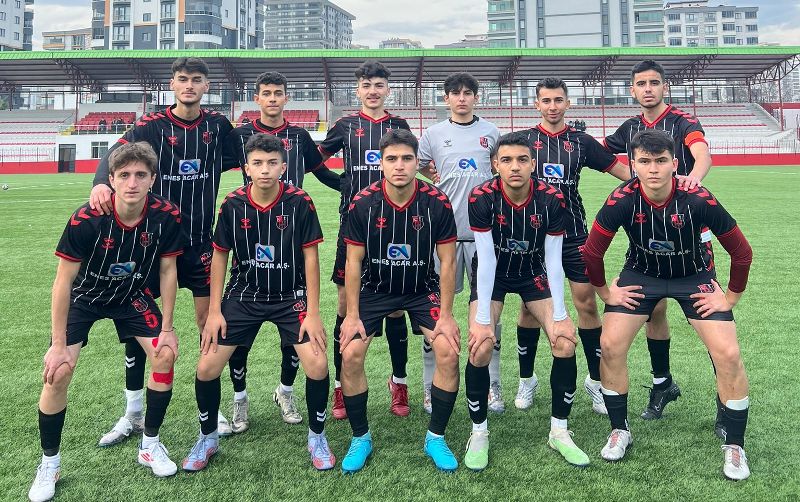 VKBS U-18 puansız döndü