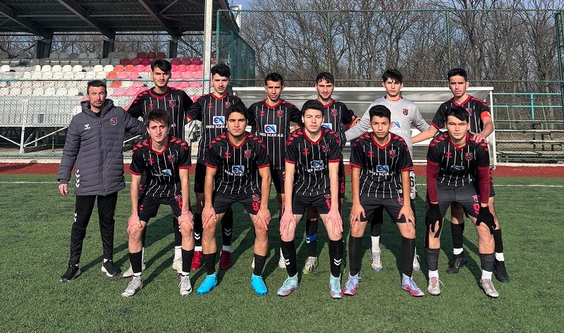 U-18’de Terme Lisesi GSK maçı eşitlikle bitti..