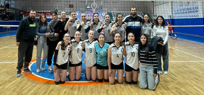 Voleybolda rakip tanımıyorlar..