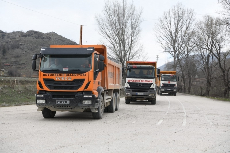 Büyükşehir Vezirköprü’ye 42 km yol yaptı